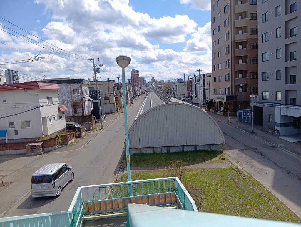 平岸-南平岸間シェルターの立ち上がり